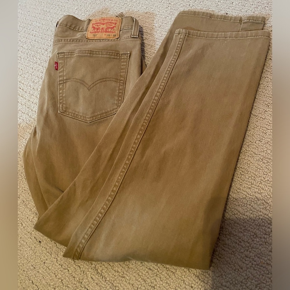 Men’s size 34x32 khaki Levi’s.